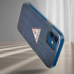 Guess Maroquinerie Coque iPhone 12 Mini Effet Denim Guess Jeans Series Guess Bleu Foncé pas cher