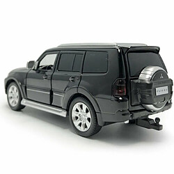 Avis Universal 1: 32 Mitsubishi Pajero SUV modèle voiture moulée sous pression voiture jouet noir(Le noir)