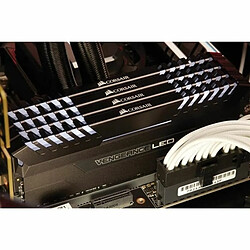 Avis Mémoire RAM Corsair Revenge LED DDR4 64 GB