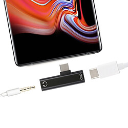 Wewoo Adaptateur d'écoute de charge Jack 3.5mm femelle USB-C / Type-C vers USB-C / Type-C (Noir)