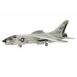 Hasegawa Maquette Avion F-8e Crusader