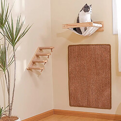 Universal Le tapis de sisal protège le canapé contre les rayures et dédaigne les articles pour chats.