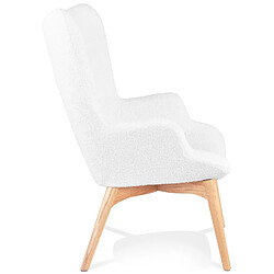 Avis Alterego Fauteuil à oreilles style scandinave 'TRAPEUR' en tissu bouclé blanc