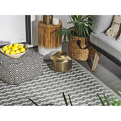 Avis Beliani Tapis extérieur au motif géométrique gris 120 x 180 cm TUMKUR