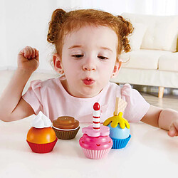 Avis Hape Cupcakes - quatre cupcakes et différentes garnitures