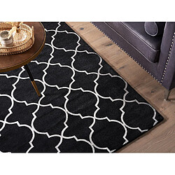 Avis Beliani Tapis en viscose noire au motif marocain argenté 140 x 200 cm YELKI