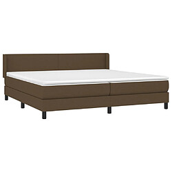 Avis Maison Chic Lit adulte- Lit + matelas,Sommier à lattes de lit avec matelas Marron foncé 200x200 cm -GKD81041