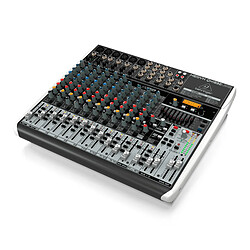 Avis XENYX QX1832USB Behringer