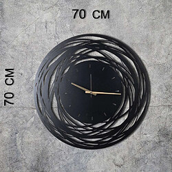 Avis Hanah Home Horloge en métal Lines 70 cm.