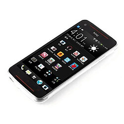 Cadorabo Coque HTC BUTTERFLY S Etui en Blanc