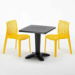 Grand Soleil Table et 2 chaises colorées polypropylen