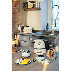 Kitchenaid 1.5 L - Crème/Argent Bouilloire double paroi - 2400W - Température réglable 50-100°C - Design attractif