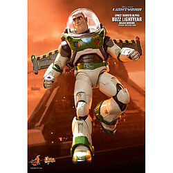 Avis Hot Toys MMS635 - Disney Pixar - Lightyear - Space Ranger Alpha Buzz Lightyear Deluxe Version