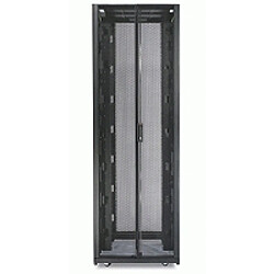 APC ARMOIRE NETSHELTER SX NOIR ARMOIRE NETSHELTER SX NOIR 19 BAIE 48U X 750 (L) X 1070 (P) PORTES PANNEAUX LATERAUX INCLUS