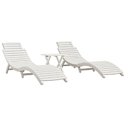 Helloshop26 Lot de 2 transats chaise longue bain de soleil lit de jardin terrasse meuble d'extérieur avec table blanc bois massif d'acacia 02_0012077