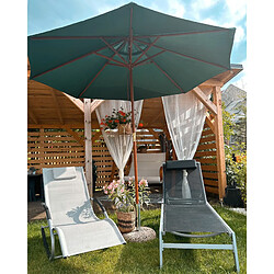 Beliani Parasol de jardin en bois avec toile verte d 270 cm TOSCANA