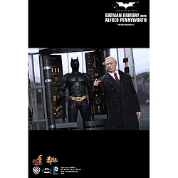 Hot Toys MMS235 - DC Comics - The Dark Knight - Batman Armory With Alfred Pennyworth pas cher