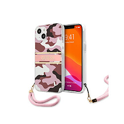 Guess Maroquinerie Guess Coque pour Apple iPhone 13 Camo avec lanière nylon Rose