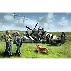 Spitfire Mk IX with RAF Pilots /Ground Crew- 1:48e - ICM