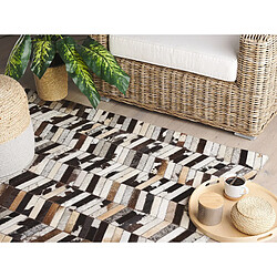 Avis Beliani Tapis patchwork à motif zigzag marron et blanc 140 x 200 cm AKYELE