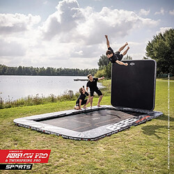 Avis BERG Trampoline Ultim Pro Bouncer Flatground 500 avec Aerowall 2x2 Blk And Gry