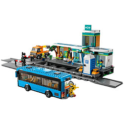 Lego 60335 La Gare de la Ville Multicolore