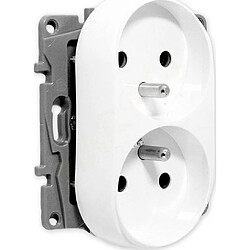 Legrand Niloe double prise de terre sans couvercle 2x2P+Z pour cadre blanc (764562)