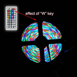 Avis 5M 24W RGB SMD2835 LED Strip Light 24 / 44Key Kit de contrôleur IR avec connecteur DC mâle