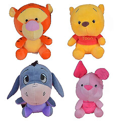 Universal 4 peluches de 20 cm Winnie Tigger Bourgogne Piggy Piggy.