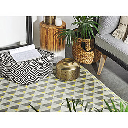 Avis Beliani Tapis extérieur au motif triangles gris et jaunes 120 x 180 cm HISAR