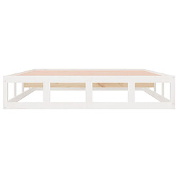 Maison Chic Lit adulte - Lit simple Cadre de lit,Structure du lit Contemporain Blanc 150x200 cm Très grand Bois massif -MN91975 pas cher