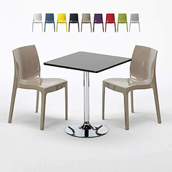 Grand Soleil Table Noir et 2 Chaises Colorées Polypro