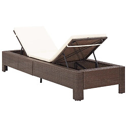 Helloshop26 Transat chaise longue bain de soleil avec coussin marron résine tressée 02_0012196 pas cher