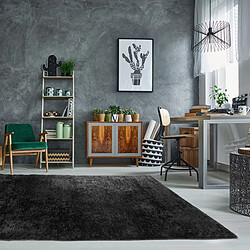 Thedecofactory VIKING - Tapis à poils longs effet soyeux noir 190x200