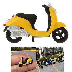 Avis Modèle 1:64 Mini Modèle De Scénario De Disposition De Scooter En Plastique Pour Matchbox Jaune