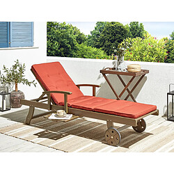 Beliani Chaise longue avec coussin Bois Rouge AMANTEA