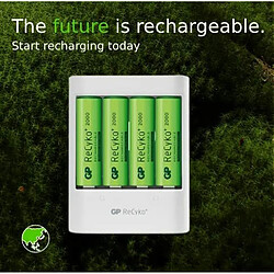 Chargeur Piles Rechargeables AA et AAA avec 4 Piles AA 2000 NiMH incluses | GP RECYKO | Chargeur Rapide avec USB avec 4 Piles AA