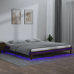 vidaXL Cadre de lit à LED sans matelas 200x200 cm bois massif 