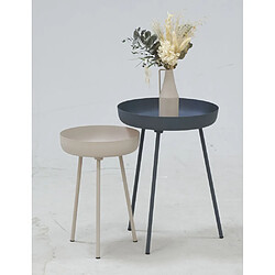 Aubry Gaspard Table d'appoint ronde en métal beige.