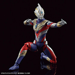 Acheter Figurine Décorative Bandai Ultraman - Standard Ultraman Trigger 12,5 cm Carton