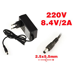 Kalea-Informatique Alimentation externe AC DC - 220V vers 8.4V 2A Embout 2.5x5.5mm Embout 2.5x5.5mm