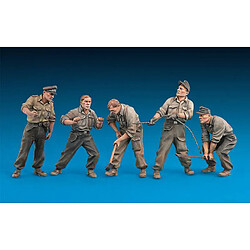 Mini Art Figurine Mignature German Tank Repair Crew. Special Edition