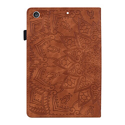 Avis Wewoo Housse Étui Coque Pour iPad 10.2 pouces 2019 Motif mollet Etui en cuir gaufré à double rabatavec porte-carte et fentes cartes et fente stylo et bande élastique Marron