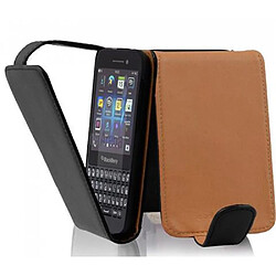 Cadorabo Coque Blackberry Q5 Etui en Noir