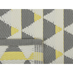 Beliani Tapis extérieur au motif triangles gris et jaunes 60 x 105 cm HISAR pas cher