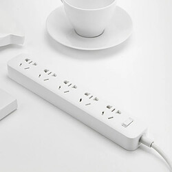 Wewoo Multiprise blanc 5 prises US Power Socket, protecteur de surcharge pas cher