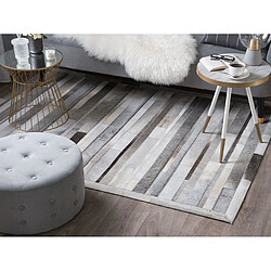 Avis Beliani Tapis en cuir 140 x 200 cm gris clair AZAY