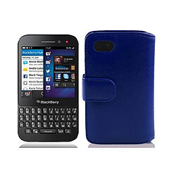 Cadorabo Coque Blackberry Q5 Etui en Bleu