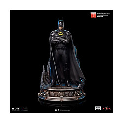 IRON STUDIOS The Flash Movie - Statuette 1/10 Art Scale Batman 23 cm