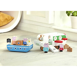 Zestaw z figurka Peppa Pig Wooden boat